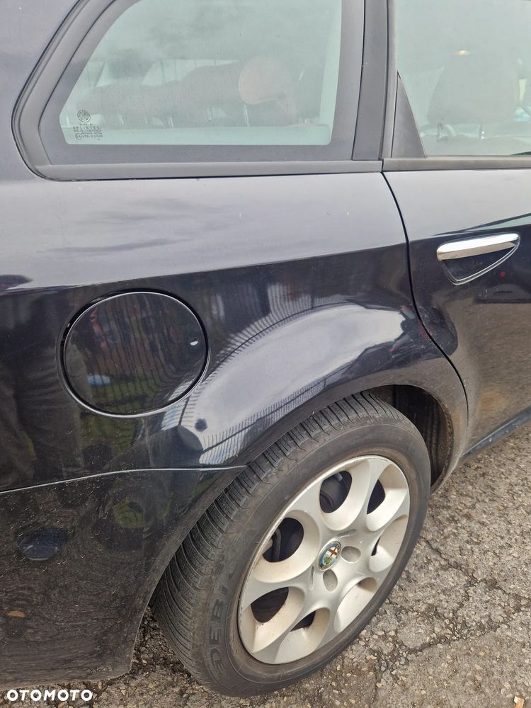 Alfa Romeo 159 2006 photo 5