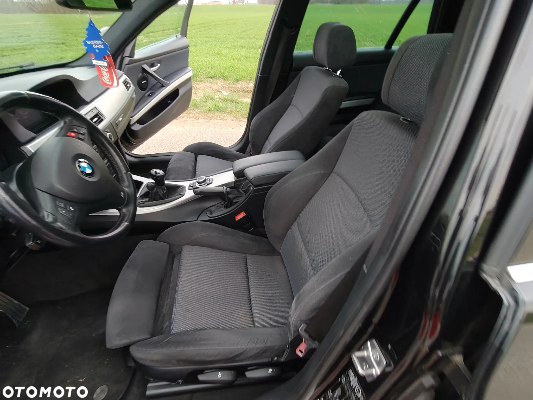 BMW Seria 3 318d DPF Edition Sport - 38