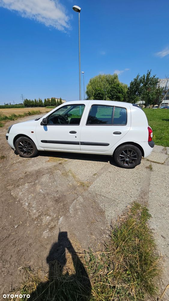 Renault Clio 1.2 16V Authentique - 16