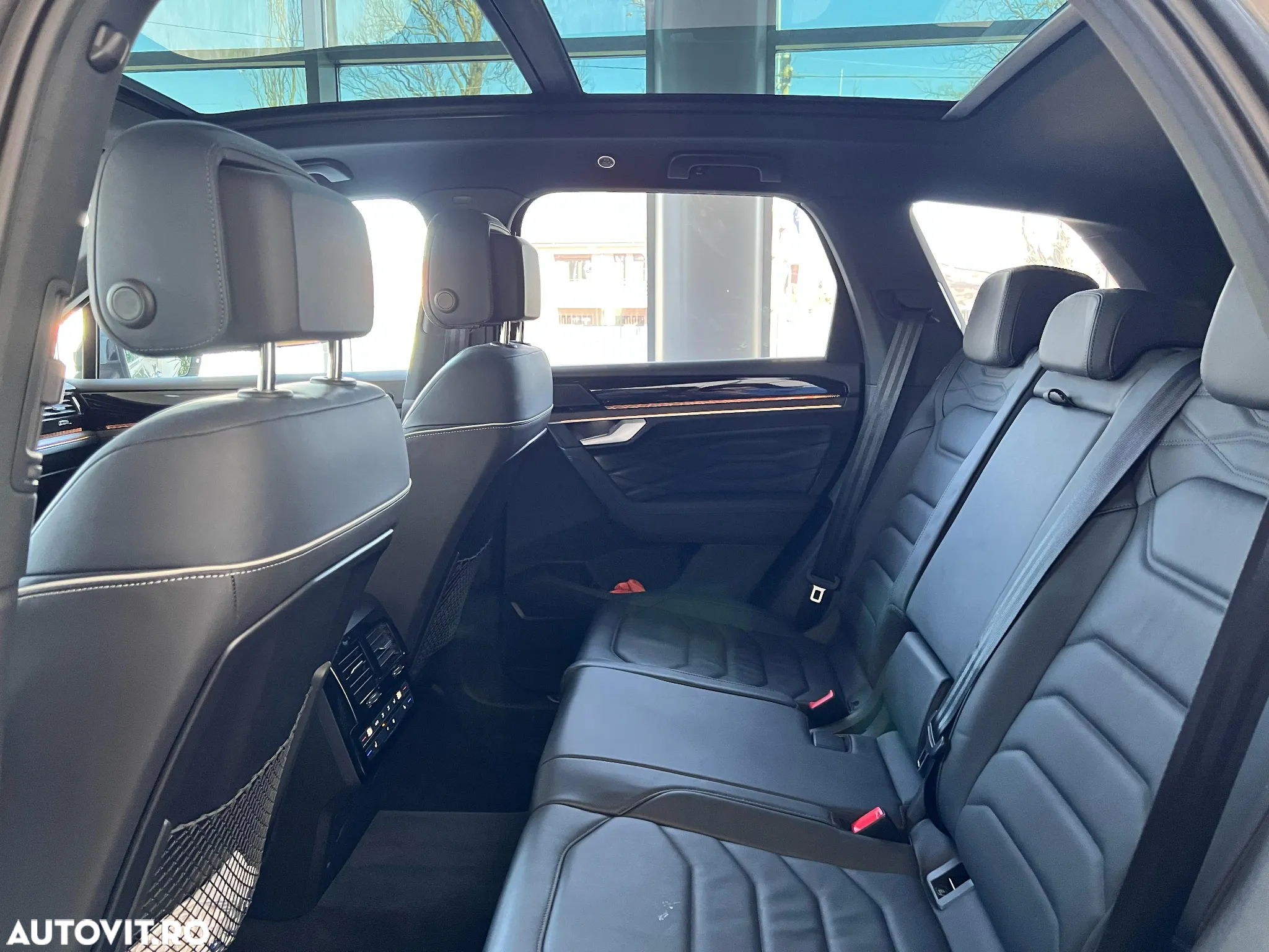 Volkswagen Touareg - 18
