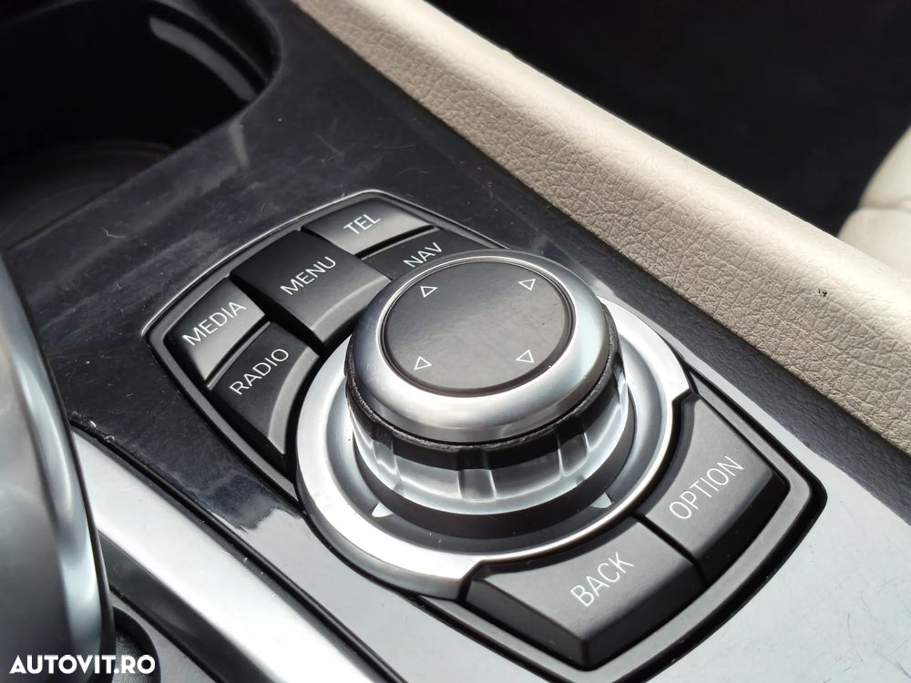 BMW Seria 5 520d Gran Turismo - 28