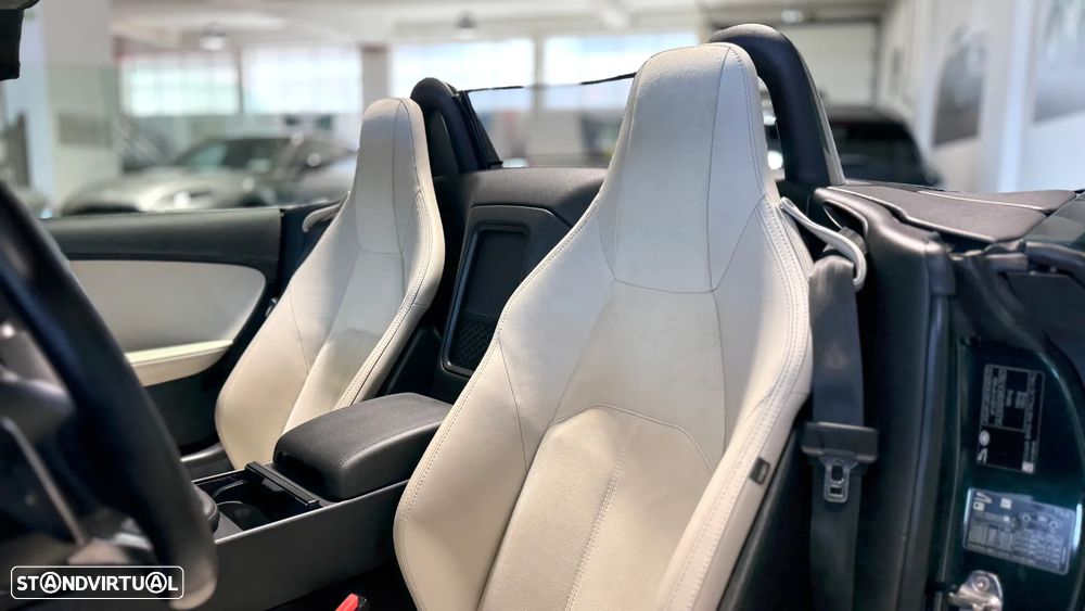 Jaguar F-Type P300 Aut. R-Dynamic - 17
