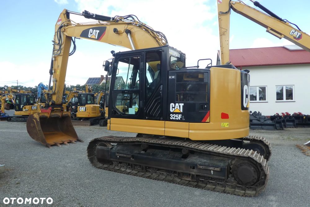 Caterpillar 325FL