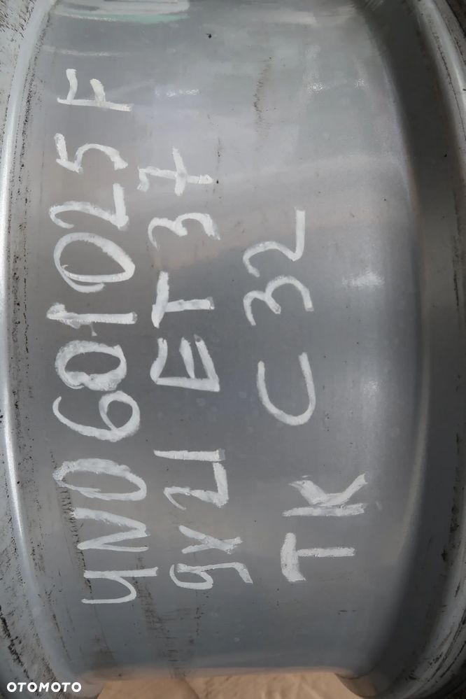 C32/C33 FELGA ALUMINIOWA AUDI A8 S8 4N0601025F 9X21ET37 - 10