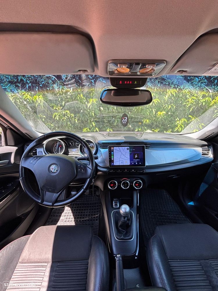Alfa Romeo Giulietta 1.6 JTDM Progression — fotografia 6