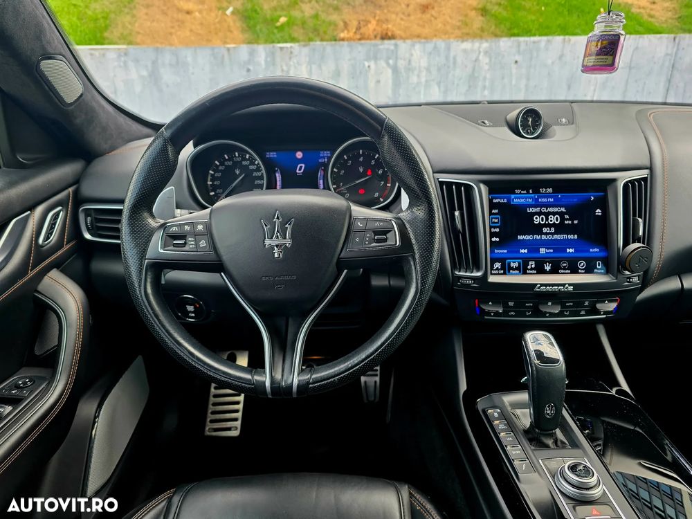 Maserati Levante - 10