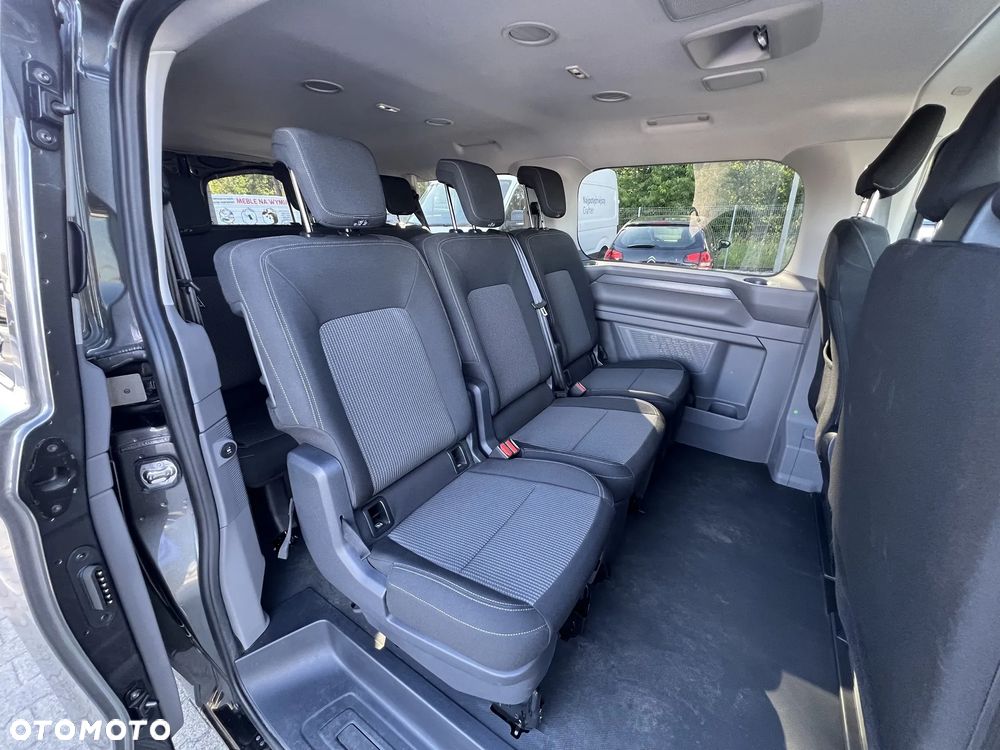 Volkswagen Caravelle - 19
