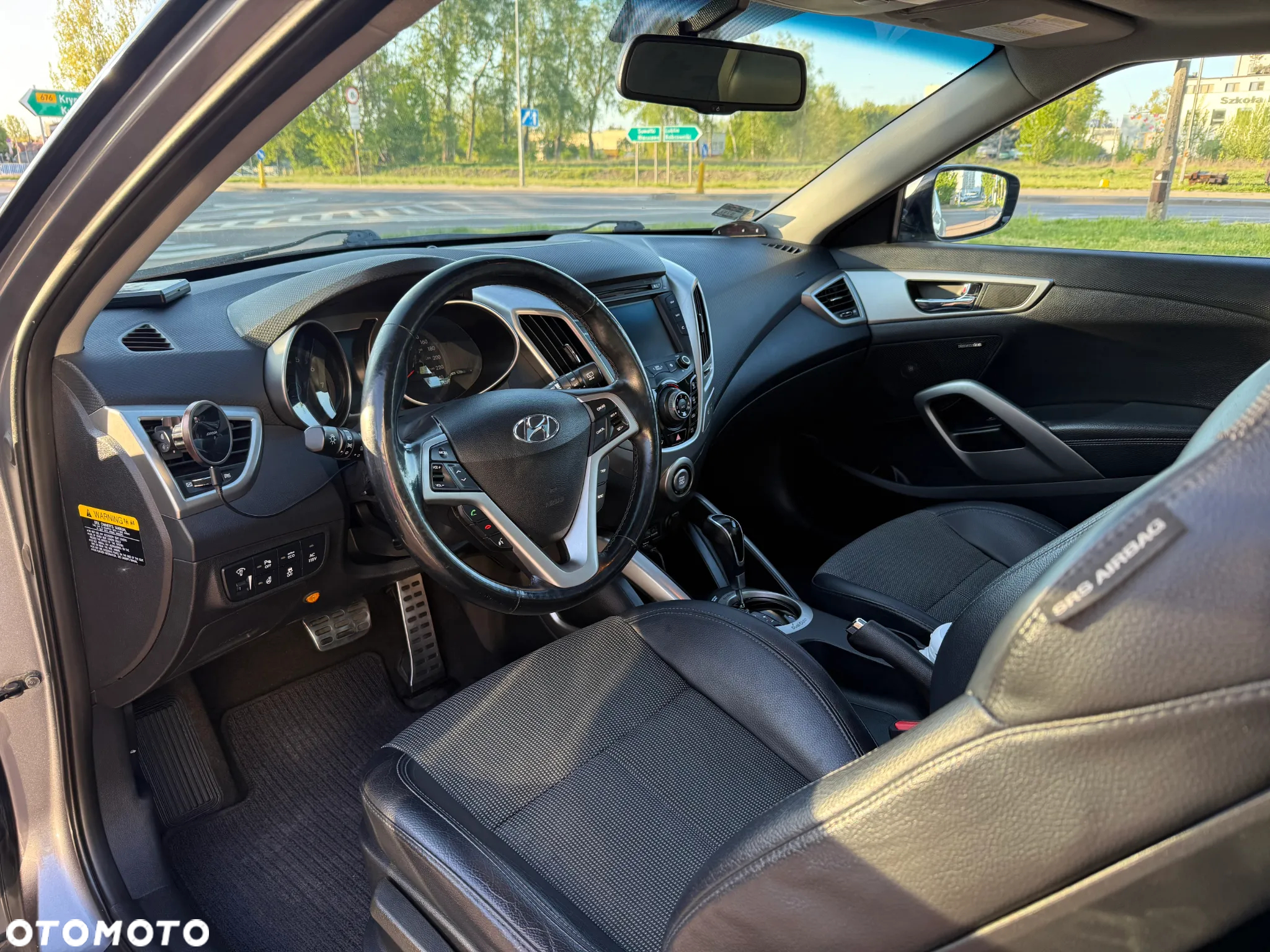 Hyundai Veloster 1.6 GDI Premium - 4