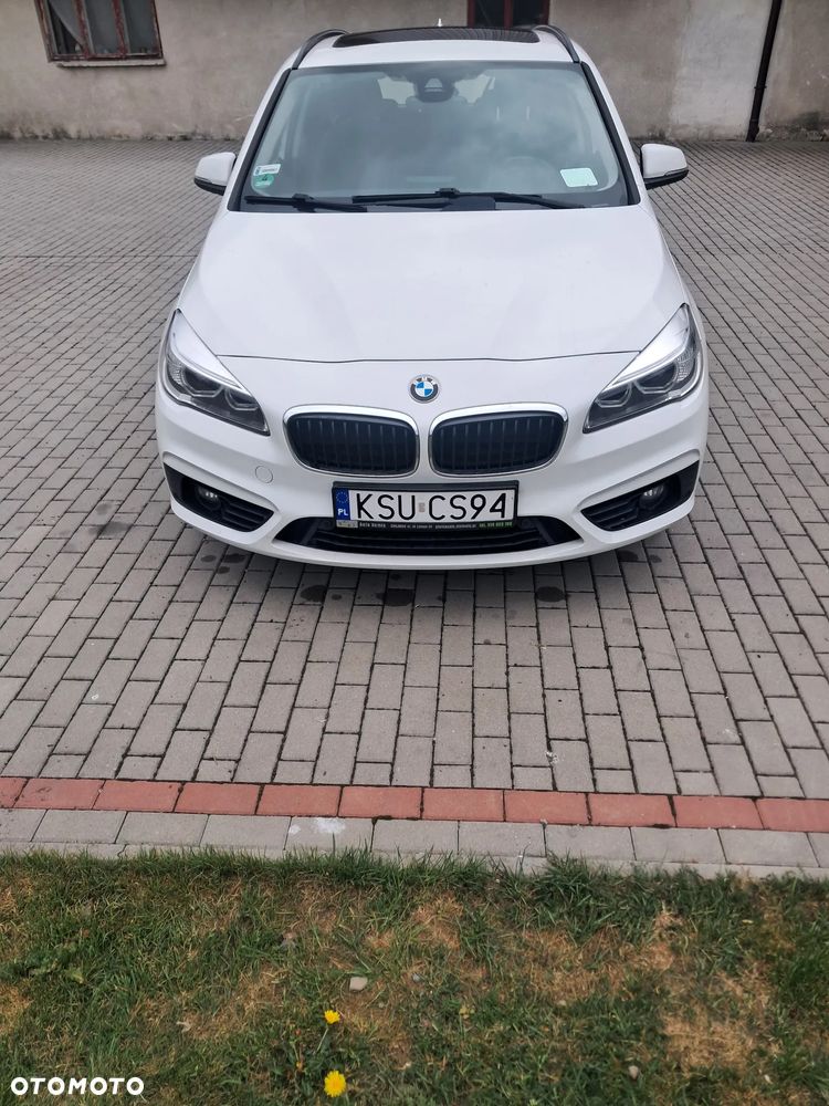 BMW Seria 2 218d - 3