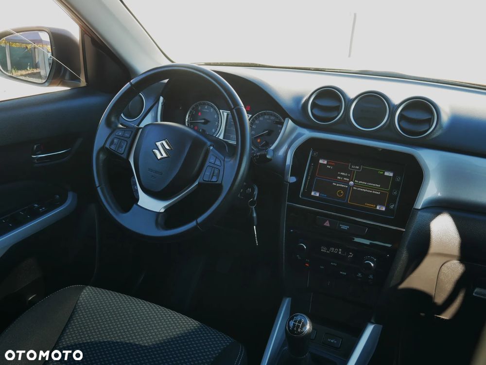 Suzuki Vitara 1.6 Elegance 2WD - 26