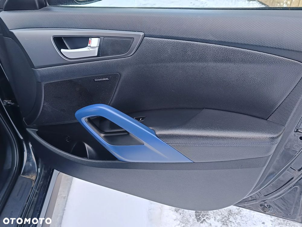 Hyundai Veloster 1.6 Turbo Automatik Style - 25