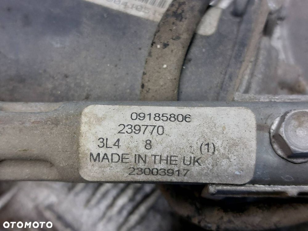 MECHANIZM WYCIERACZEK + SILNICZEK PRZÓD + RAMIONA OPEL VECTRA C EU 09185806 - 5