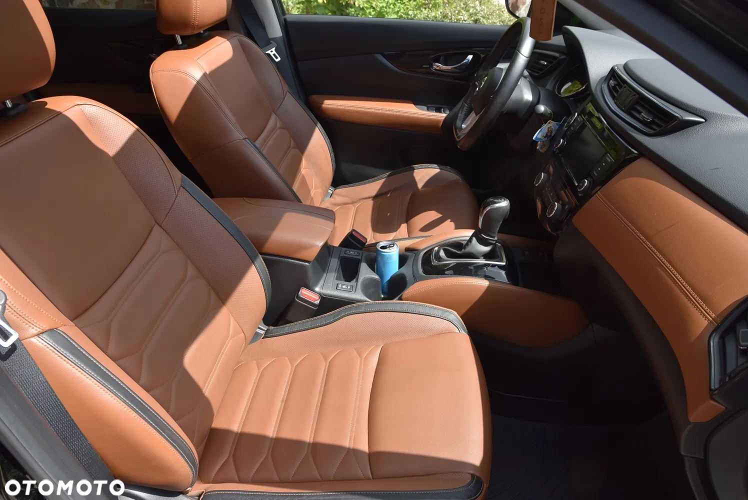 Nissan Rogue - 36