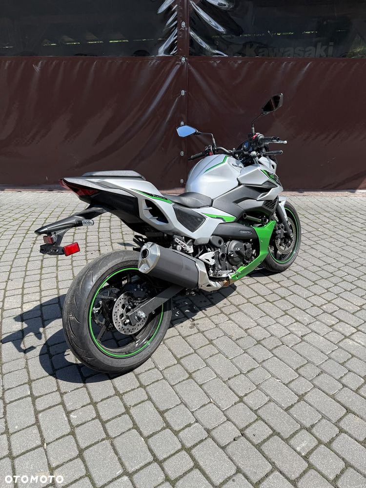Kawasaki Z - 9