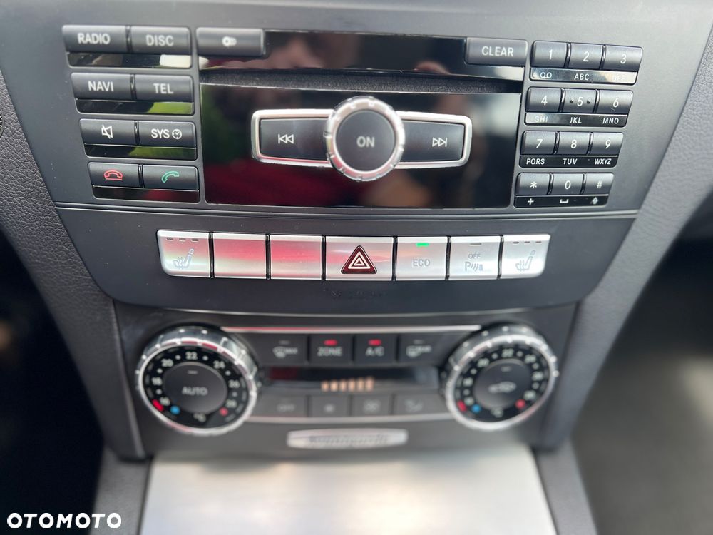 Mercedes-Benz Klasa C 180 T 7G-TRONIC Avantgarde Edition - 25