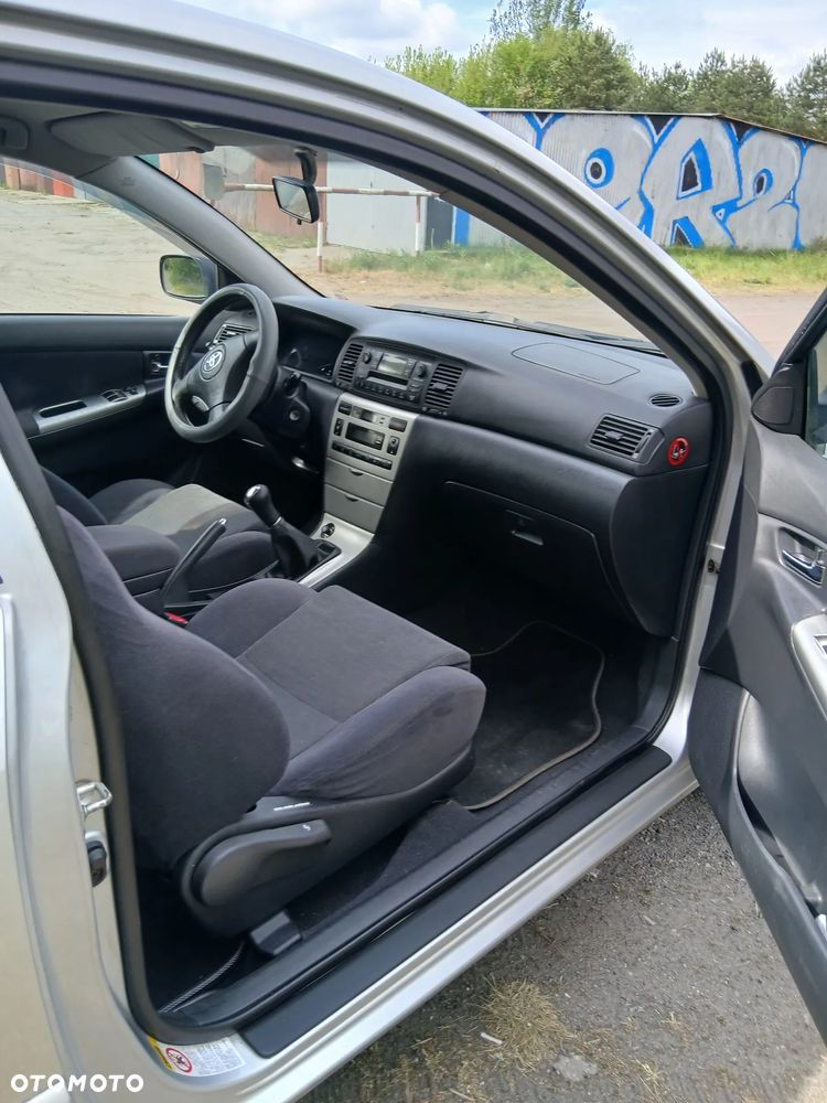 Toyota Corolla 1.4 VVT-i - 4