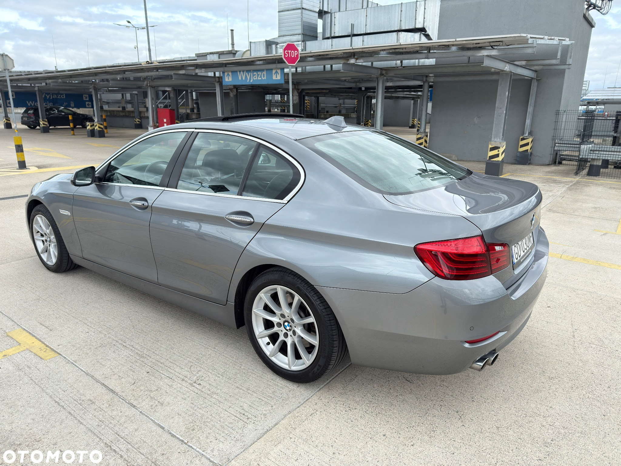 BMW Seria 5 525d xDrive Luxury Line - 9