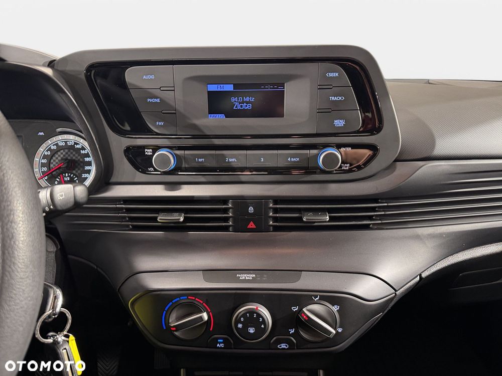 Hyundai i20 - 20