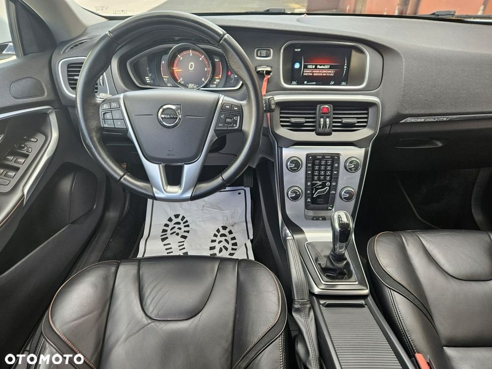 Volvo V40 D2 Drive-E Ocean Race - 8