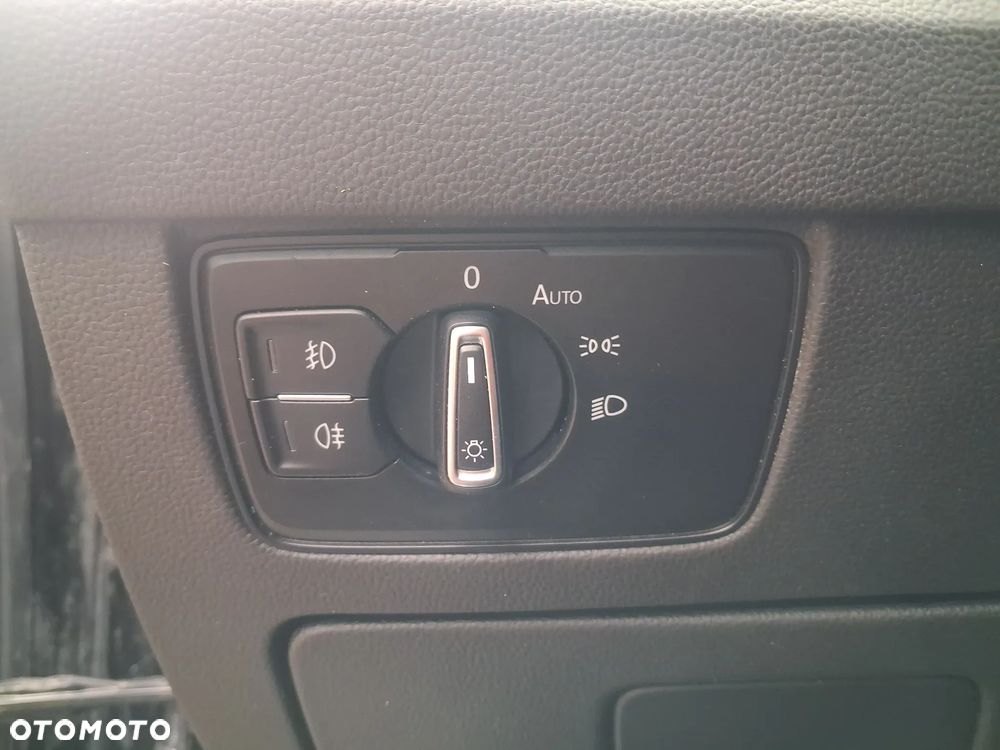 Volkswagen Passat - 33