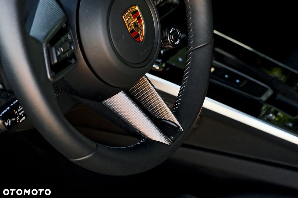 Porsche 911 Turbo S - 22