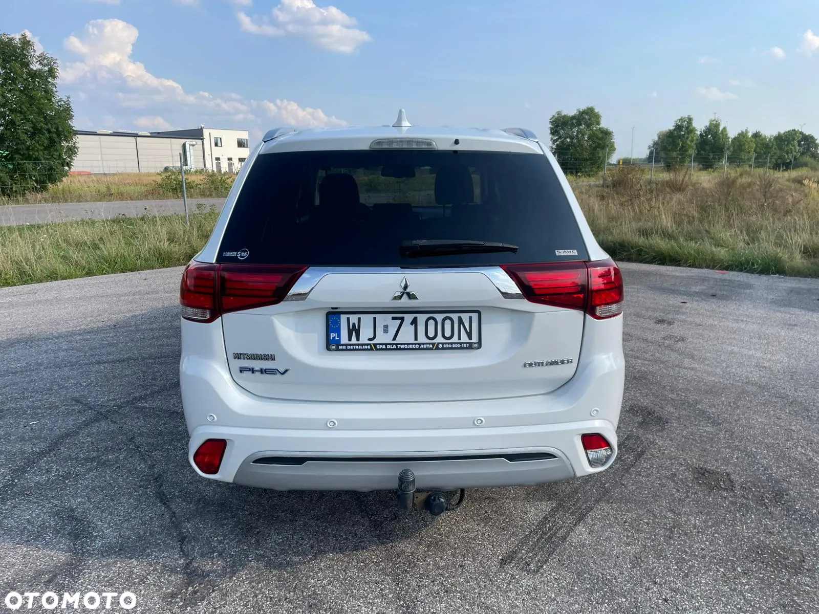 Mitsubishi Outlander 2.4 4WD Plug-In Hybrid Plus - 5