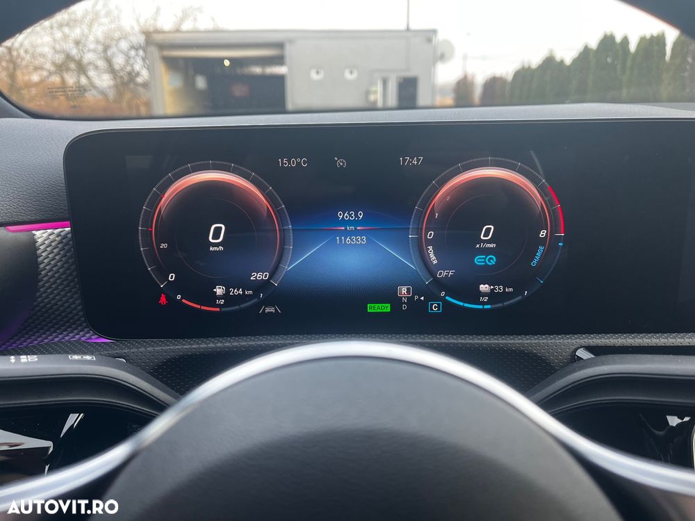 Mercedes-Benz A 250 e Sedan Aut. - 28