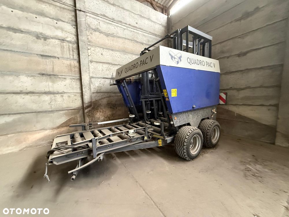 Claas Quadrant 3200 RC + Quadro Pack V - 2