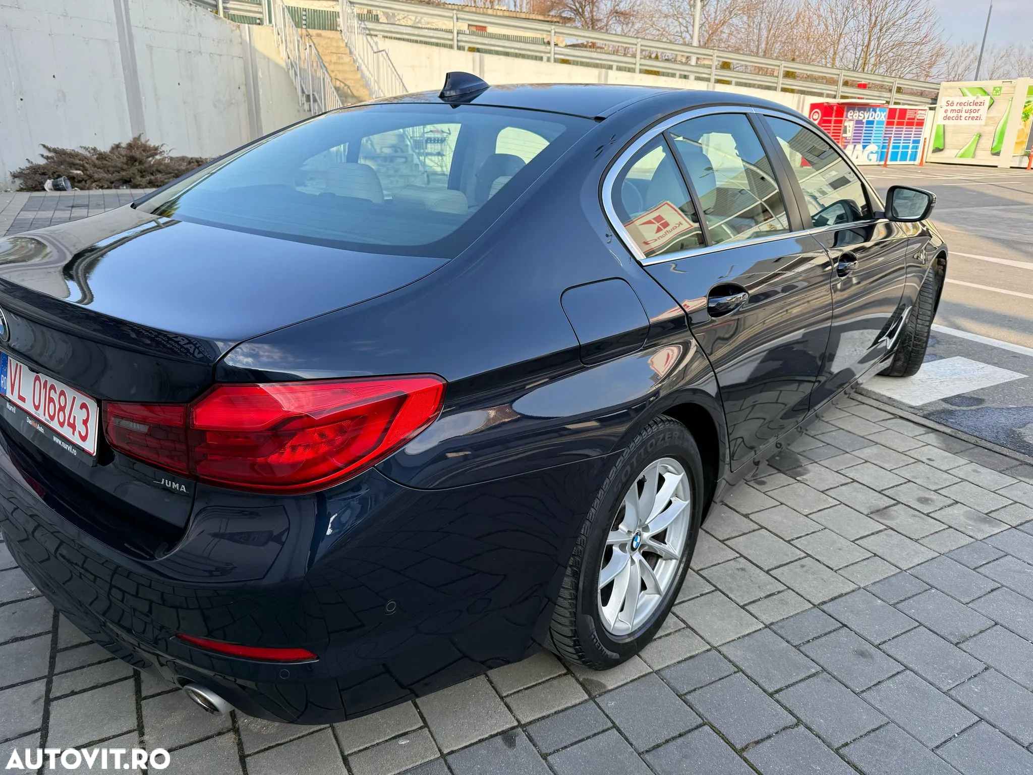 BMW Seria 5 520d Efficient Dynamics Edition Aut. - 13