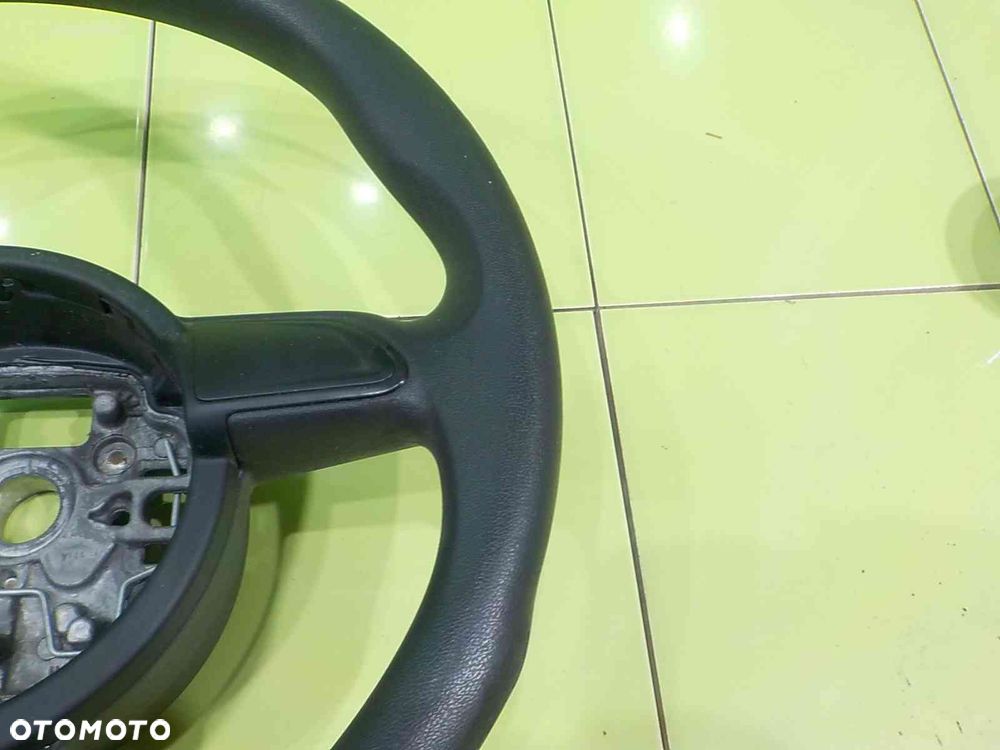 AUDI A1 8X 1.6 TDI 11r 3D kierownica - 5