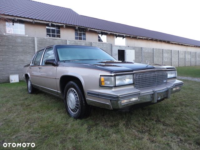 Cadillac Deville - 9