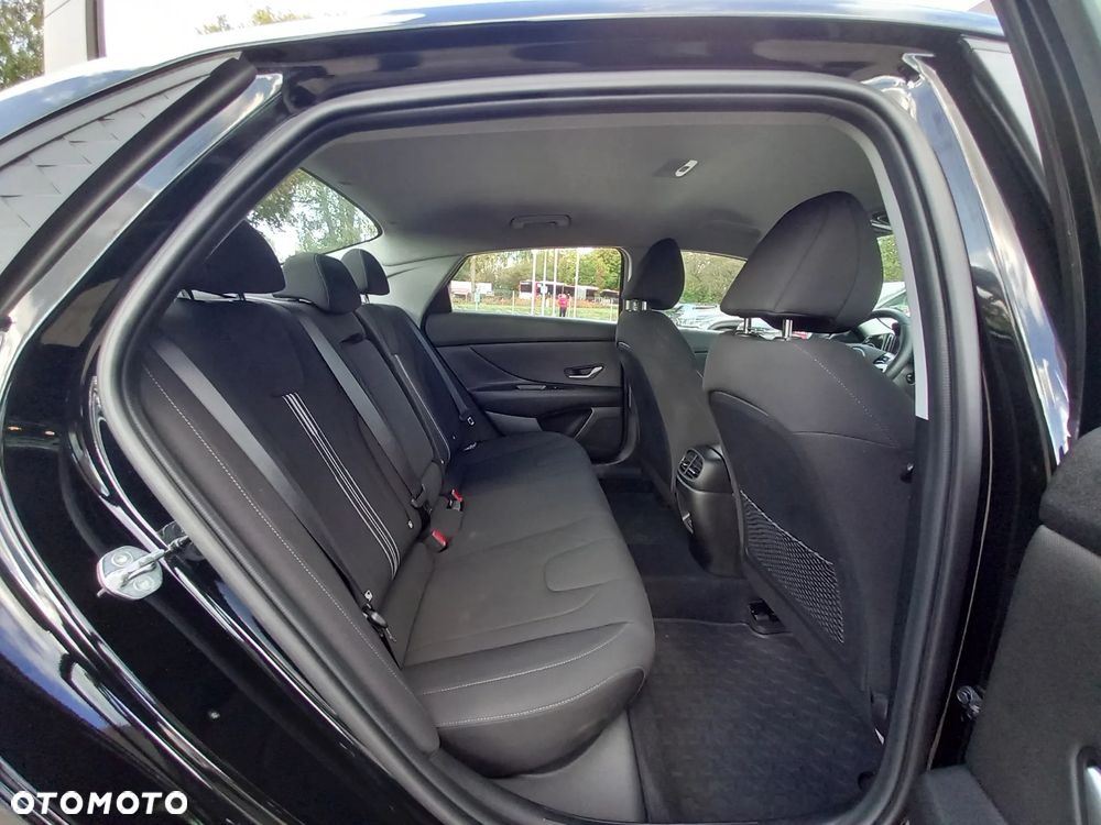 Hyundai Elantra 1.6 Smart - 15