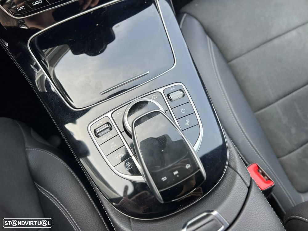 Mercedes-Benz E 300 de AMG Line - 17