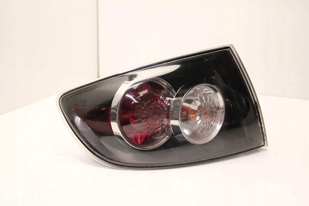 MAZDA 3 BK SEDAN 03R- LAMPA LEWA TYLNA LEWY TYŁ - 2