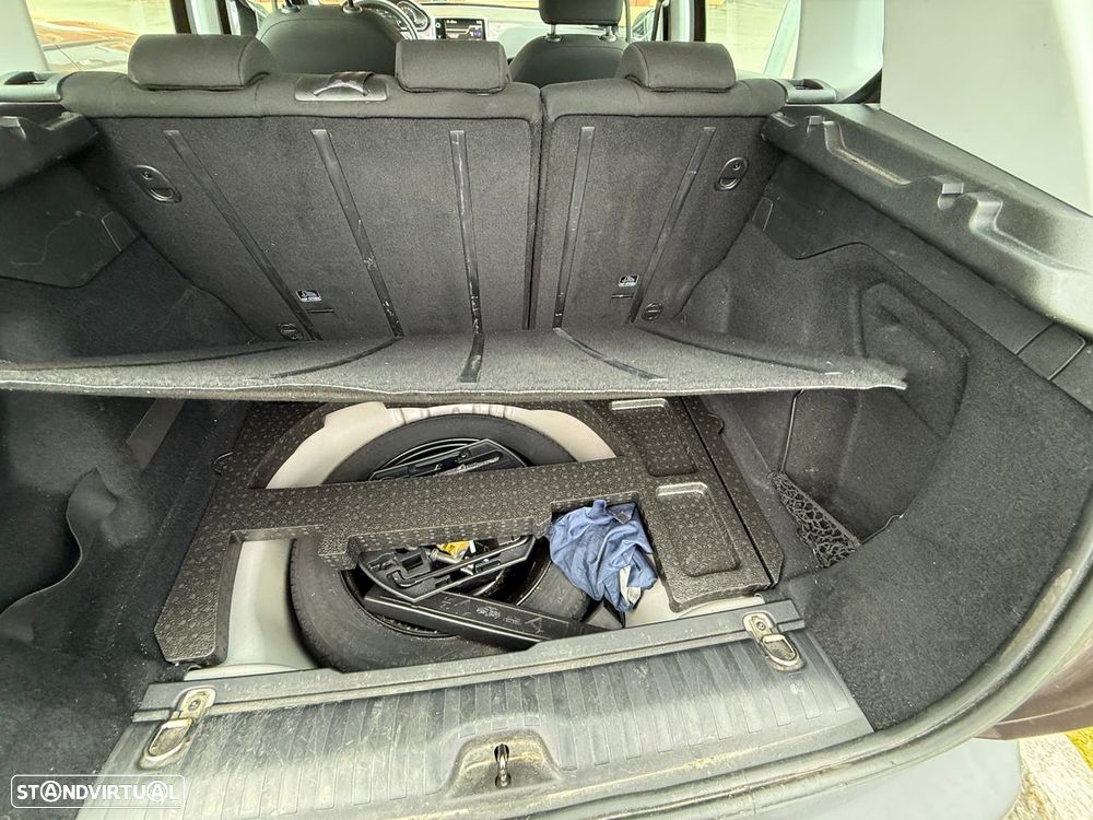 Peugeot 2008 - 19
