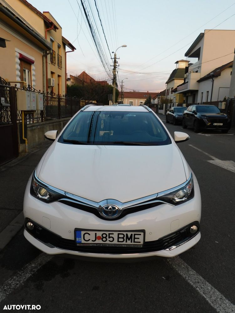 Toyota Auris - 1