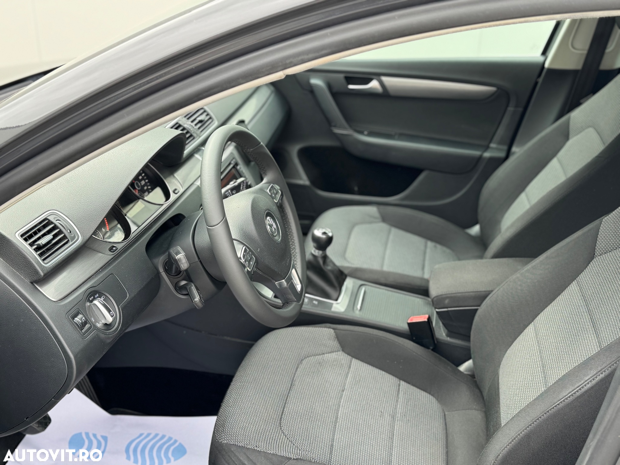 Volkswagen Passat Variant 2.0 Blue TDI SCR Highline - 6