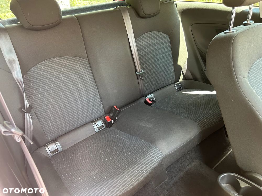 Opel Corsa 1.4 drive - 16