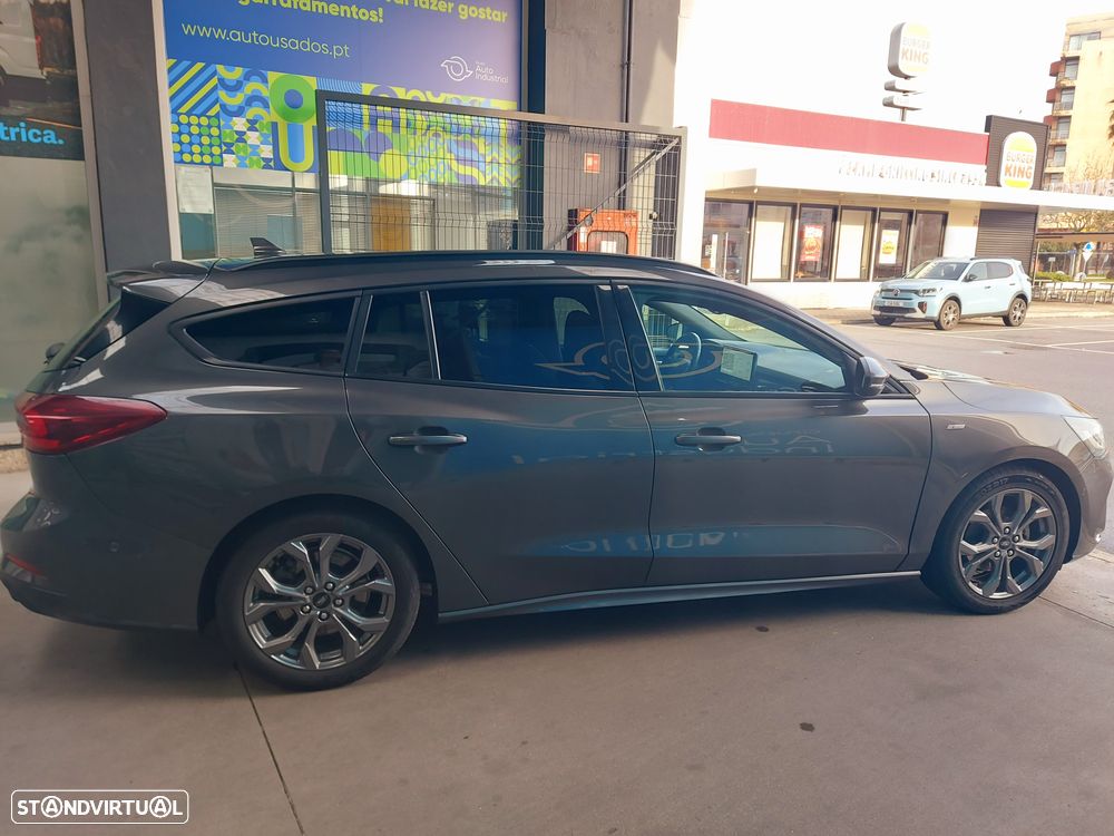 Ford Focus SW 1.0 EcoBoost ST-Line X - 2