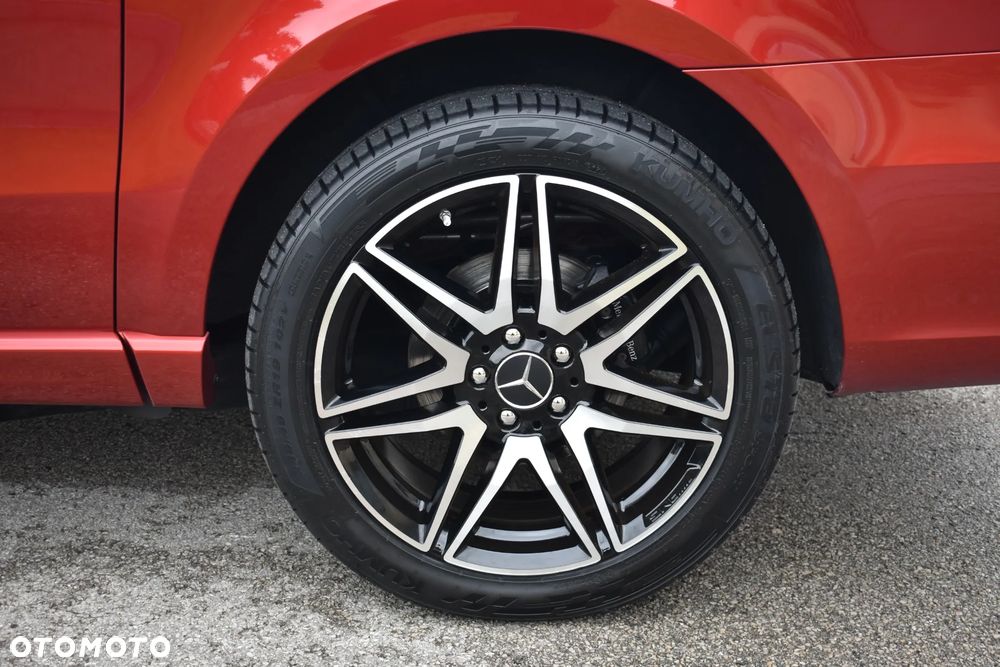 Mercedes-Benz Klasa V 300 d 4-Matic Exclusive 9G-Tronic (d³ugi) - 17