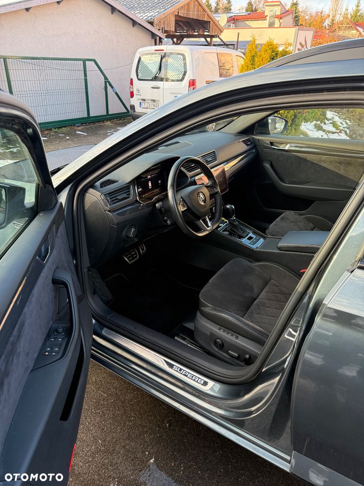 Skoda Superb 2.0 TSI 4x4 DSG Sportline - 8