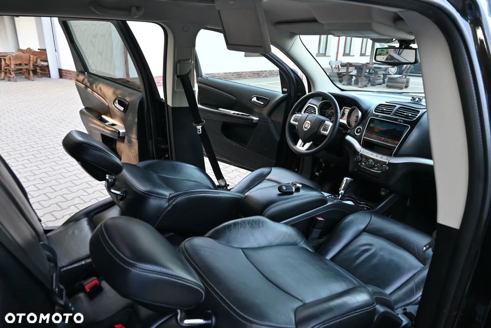 Fiat Freemont 3.6 V6 Black Code - 23