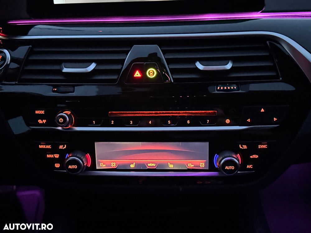 BMW Seria 5 530d xDrive AT - 10