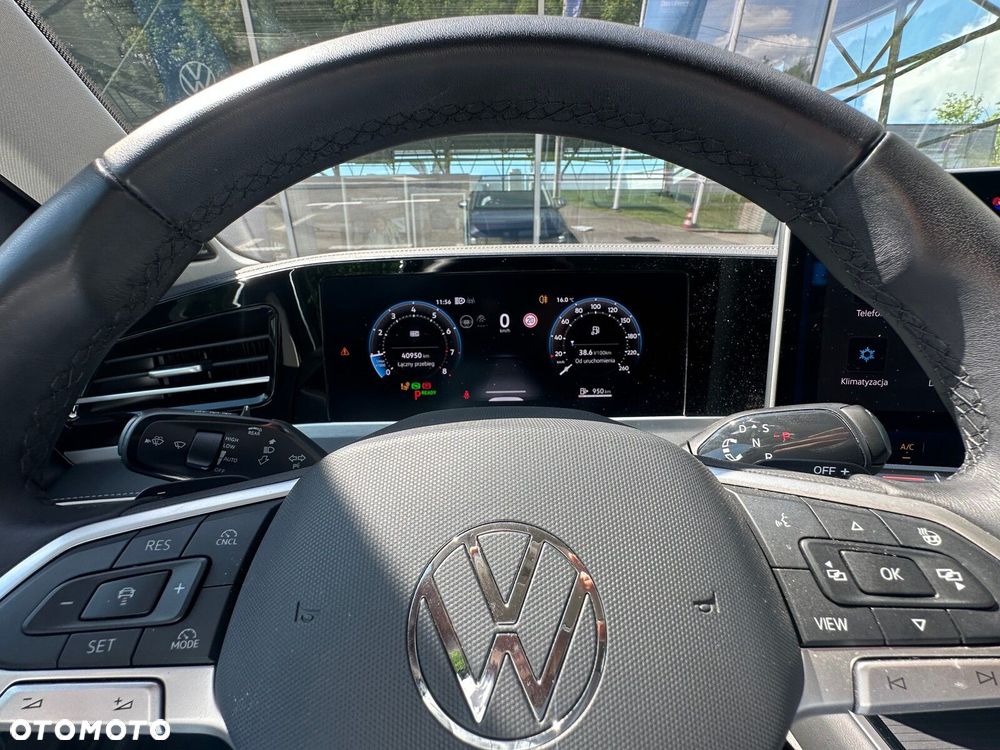 Volkswagen Passat - 16