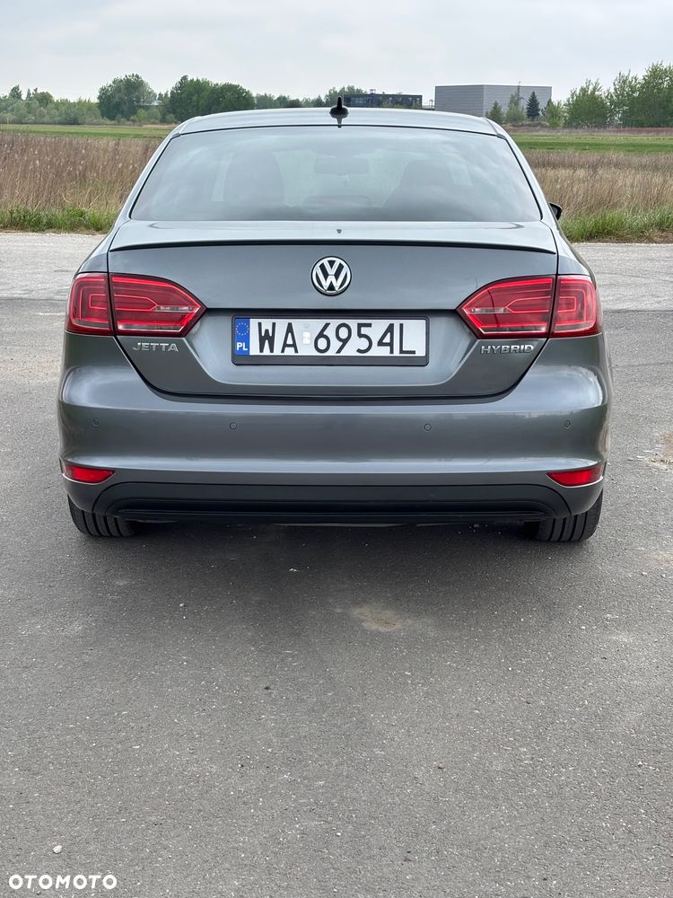 Volkswagen Jetta Hybrid - 8