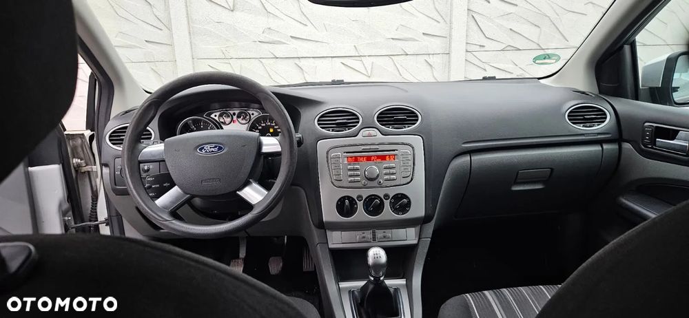 Ford Focus - 8