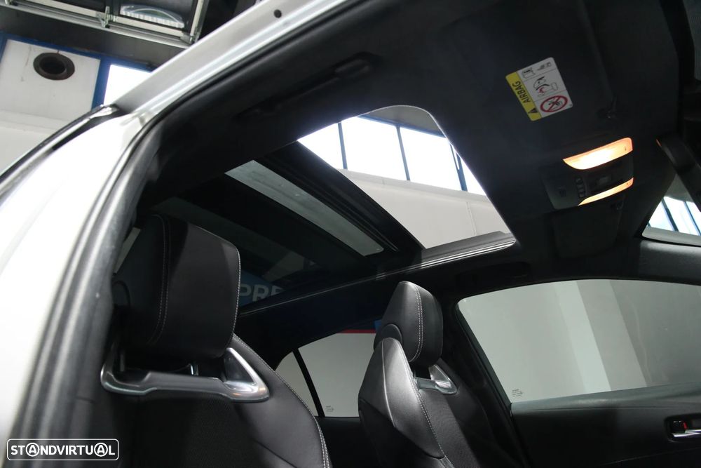 Toyota Corolla 2.0 Hybrid Square Collection - 9