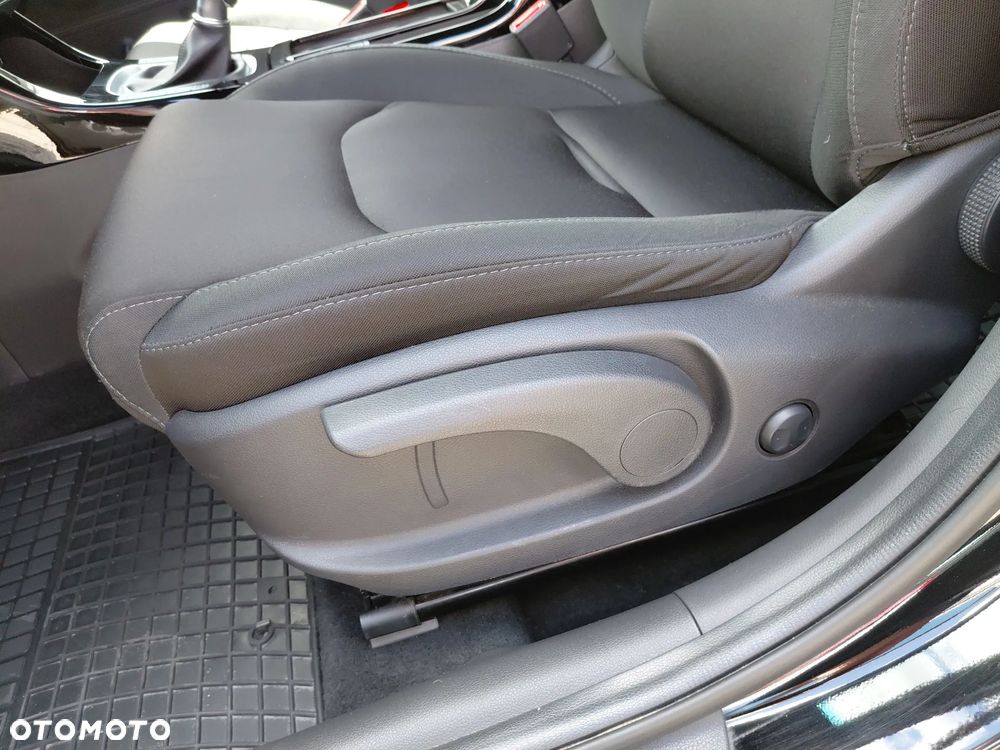 Hyundai i30 1.5 T-GDI 48V Smart - 12