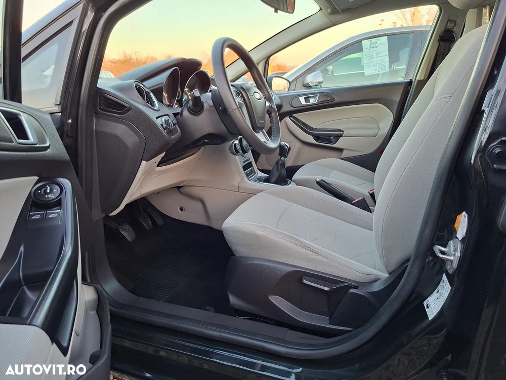 Ford Fiesta - 13