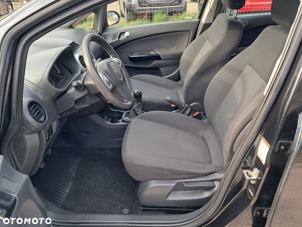 Opel Corsa 1.2 16V Cosmo - 12